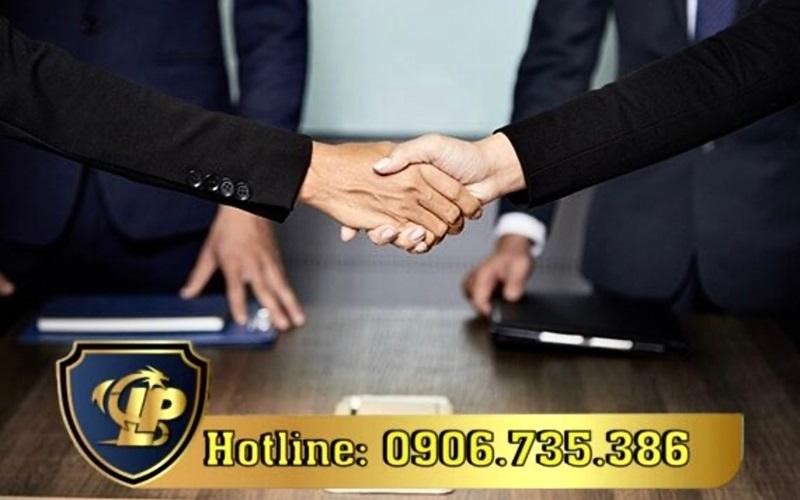 Signing a business merger and acquisition deal