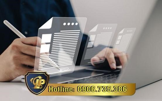 What is the relationship between digital certificates and digital signatures?