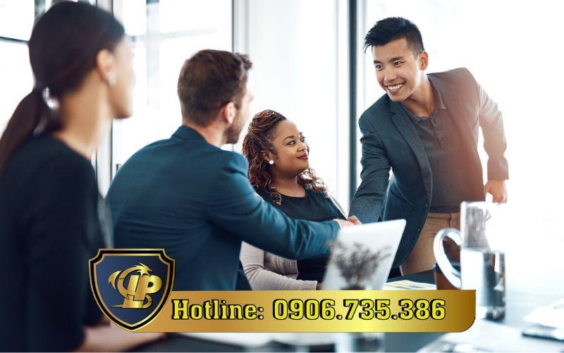 Support business registration procedures at Long Phan