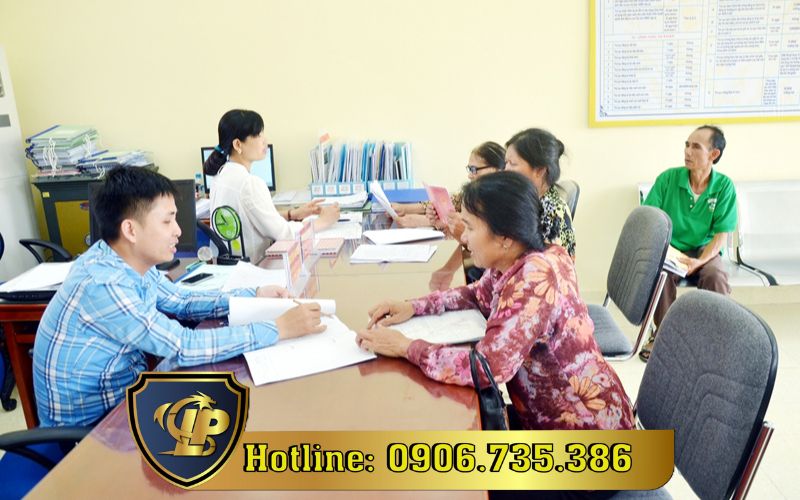 Phương thức nộp lệ phí cấp mới thẻ tạm trú lao động