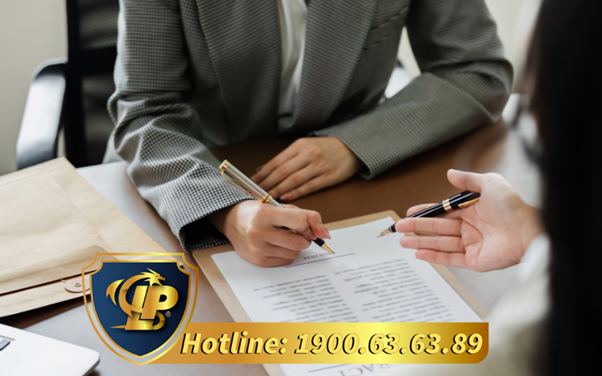 Benefits of using consulting services at Long Phan